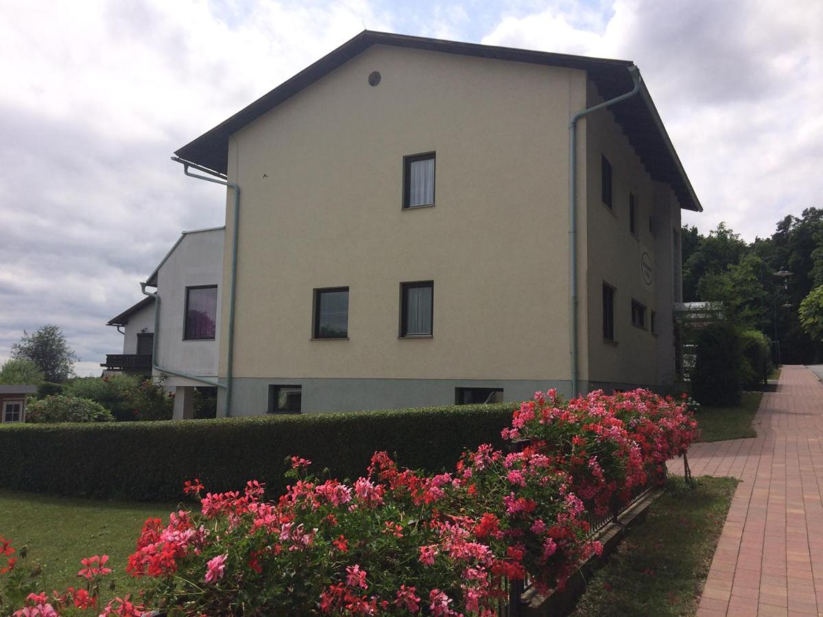 Haus Camelia Bed & Breakfast บัด ทัทซ์มันน์สดอร์ฟ ภายนอก รูปภาพ