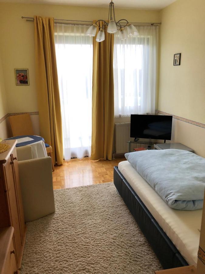 Haus Camelia Bed & Breakfast บัด ทัทซ์มันน์สดอร์ฟ ภายนอก รูปภาพ